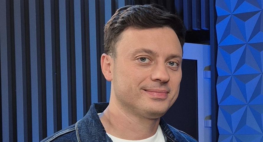 Polsateria, czyli dzień z Piotrem Witwickim. Weszłam za kulisy Polsatu i Interii