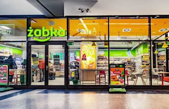 Zakupy w Żabce jak na zeszyt? Sieć testuje usługę "kup teraz, zapłać później"