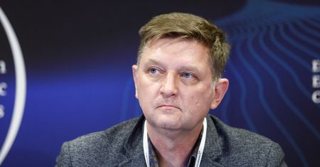 Odszedł z Lewicy, startował z KO. Była partia odebrała mu mandat