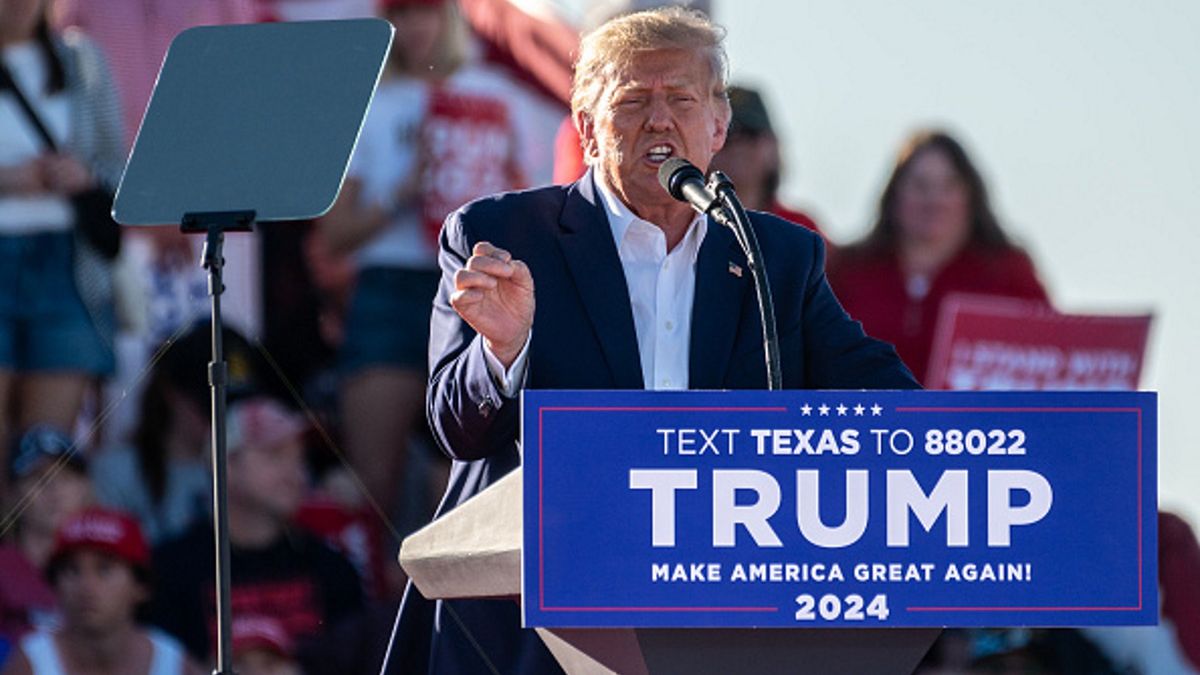 Donald Trump czy Stormy Daniels? Kto wzbudza większe zaufanie Amerykanów i ławy przysięgłych?