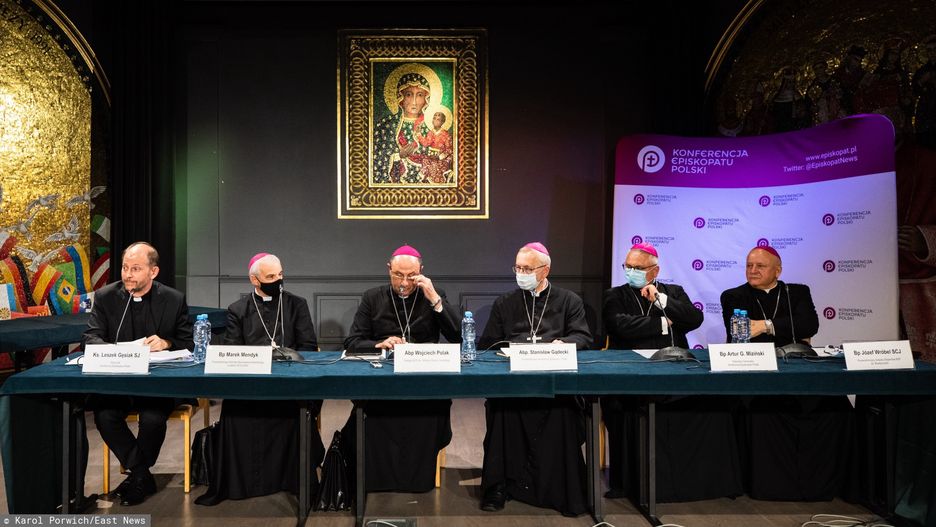 LGBT. KEP tłumaczy się ze stanowiska ws. terapii dla osób z tej społeczności 