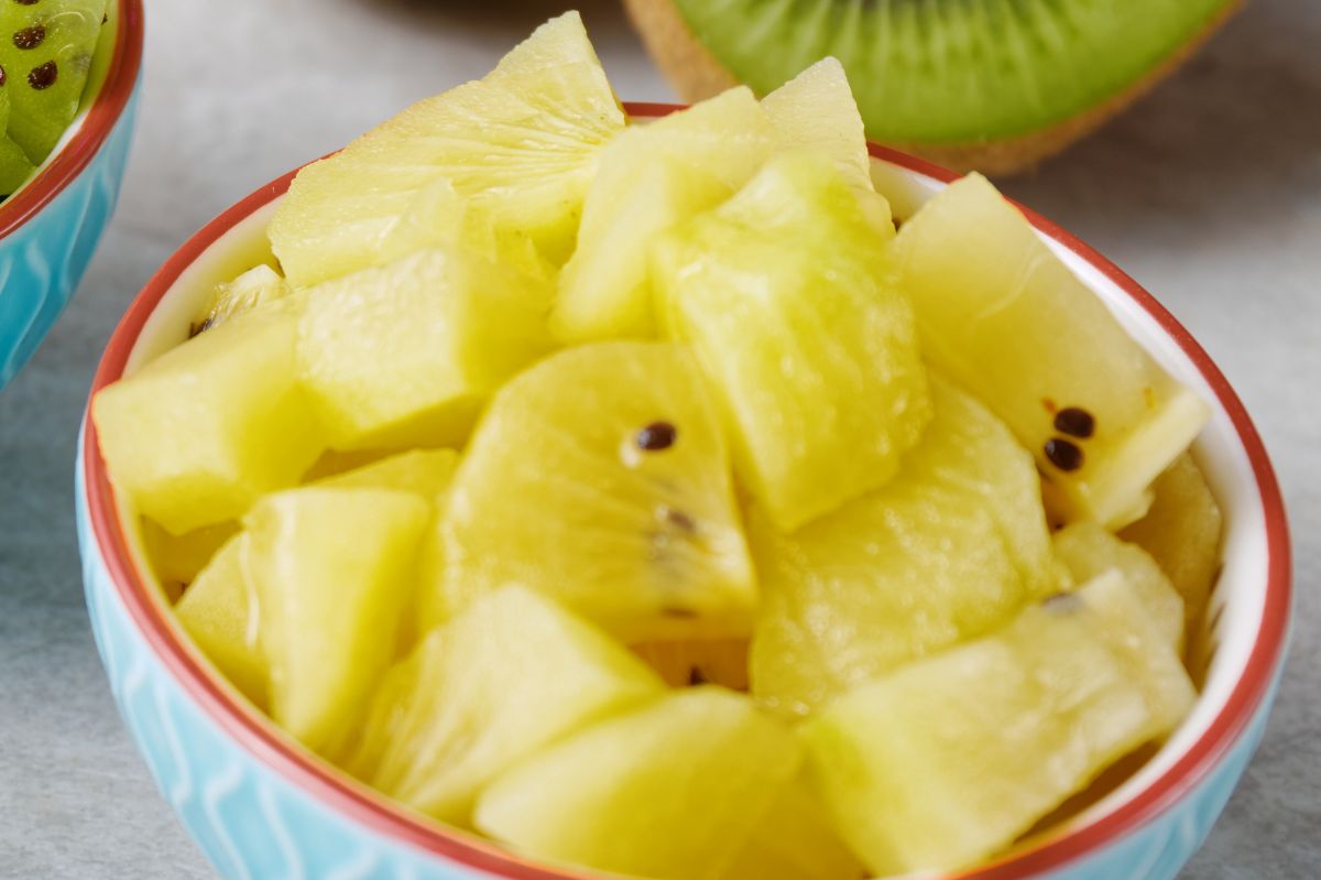 Yellow kiwi