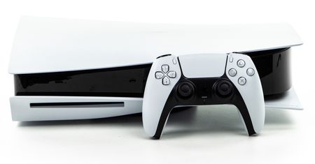Sony wrzuca kolejny bieg. Oficjalna sprzedaż PS5 imponuje