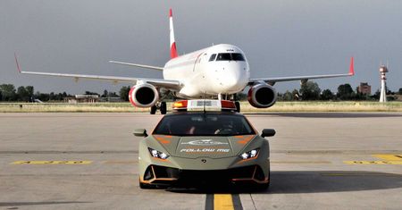 Lamborghini Huracán Evo będzie służyć na bolońskim lotnisku. Kierowca zasługuje na współczucie