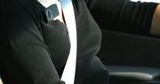 Medallion-I - Nieco brzydka broszka Bluetooth