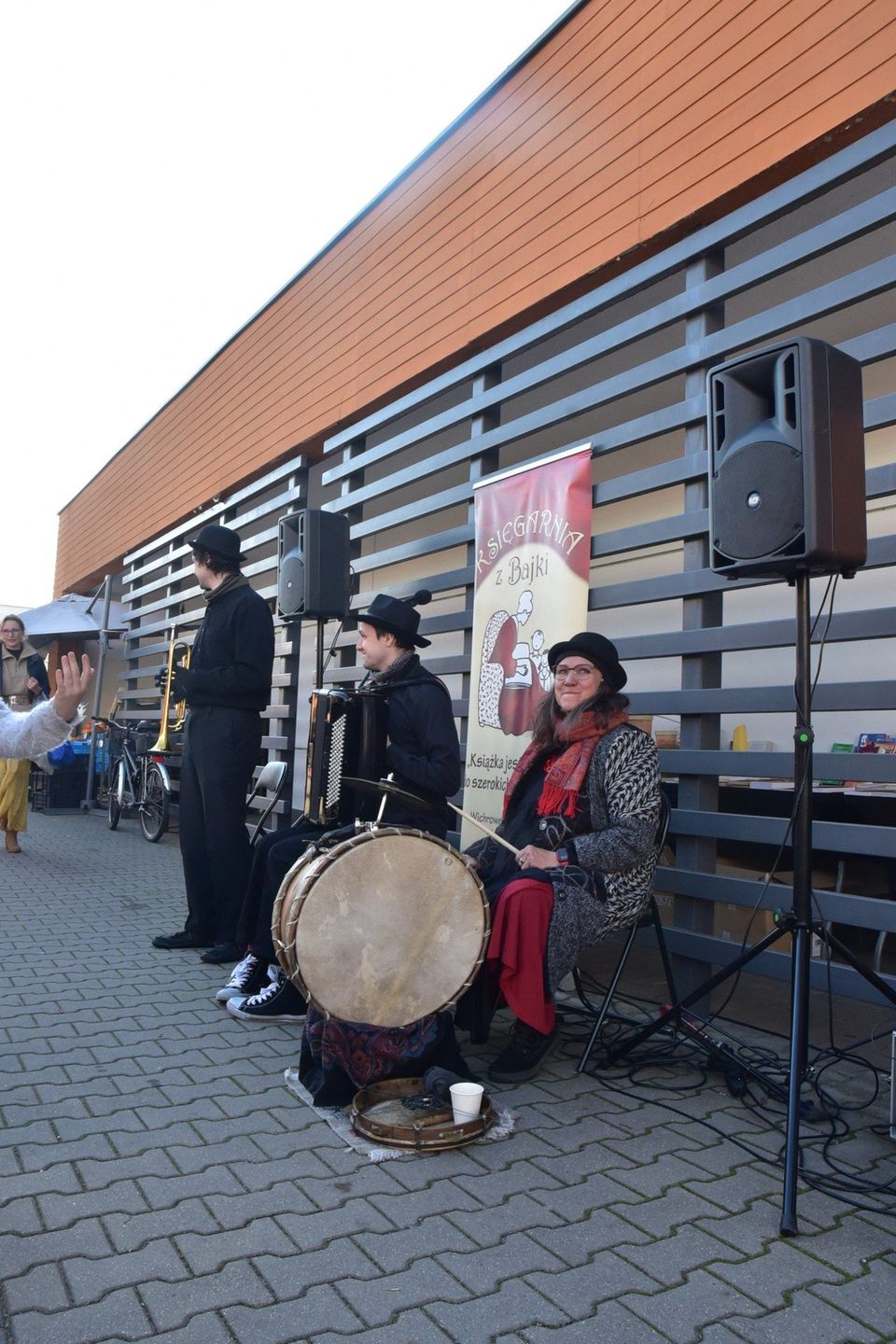 Poznańska księgarnia &#34;z Bajki&#34; żegna się z czytelnikami po 34 latach