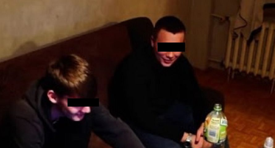 Kolejni patostreamerzy przed sądem. Oskarżenie za przemoc i nagość w transmisji