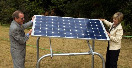 IEO: Moc instalacji PV w Polsce może sięgnąć 2,5 GW w 2020 r. i 7,8 GW w 2025 r.