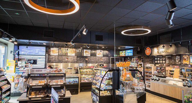 Nowa aranżacja, większa przestrzeń i szersza oferta gastronomiczna w sklepach na stajach paliw Circle K