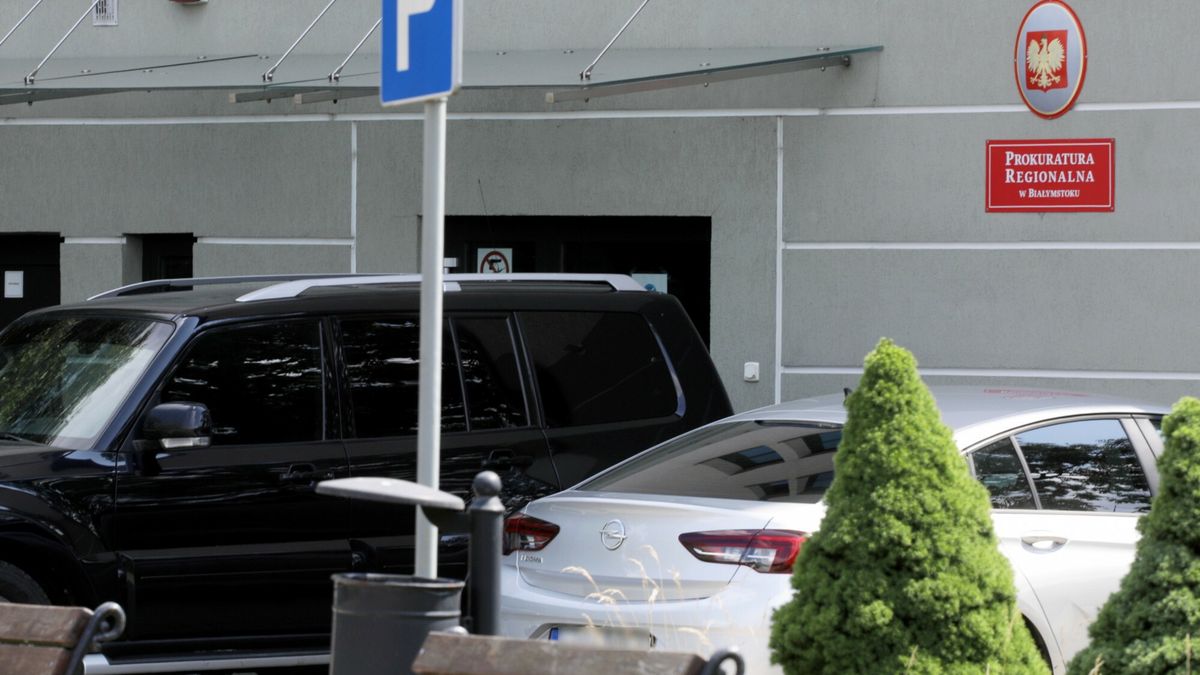 Syna szefa NIK przesłuchano w prokuraturze w Białymstoku.