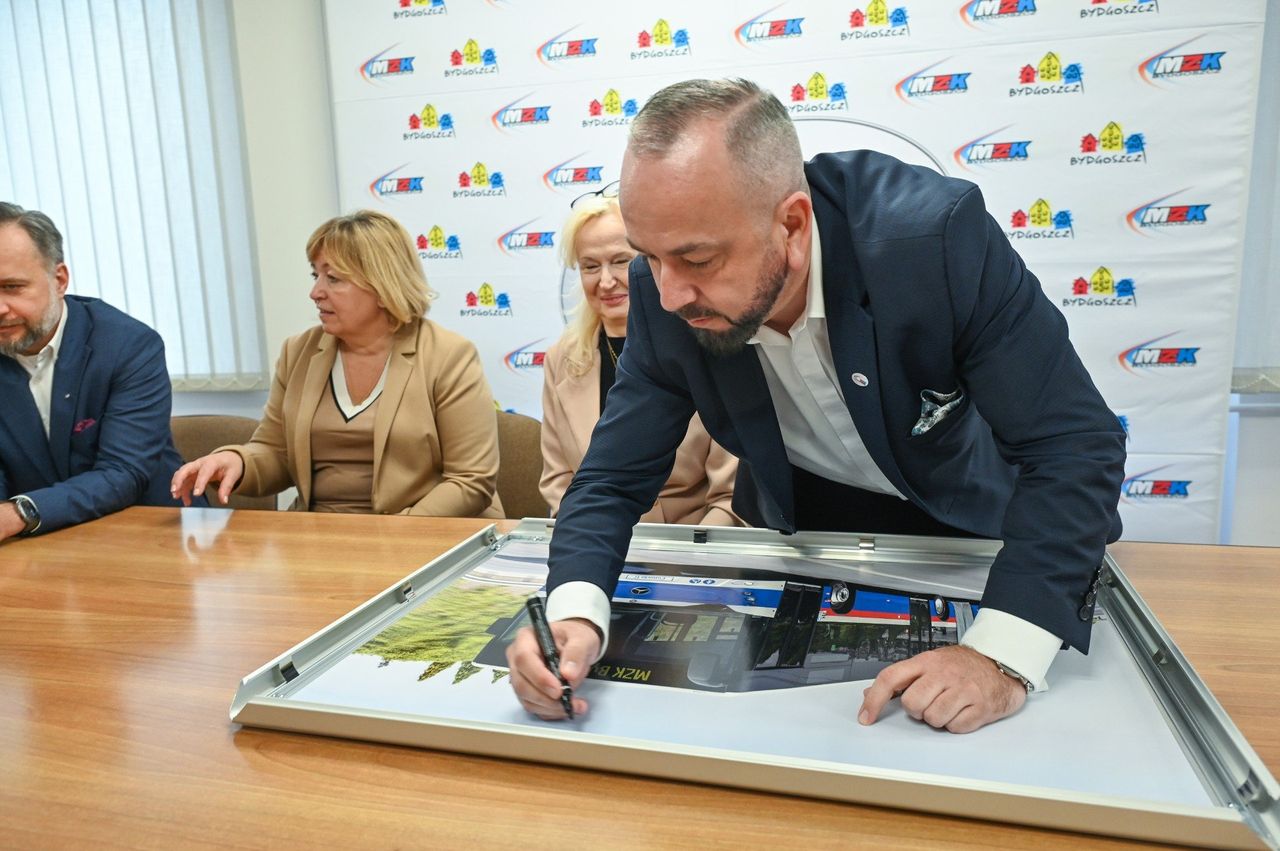 Oświadczenia majątkowe prezesów miejskich spółek w Bydgoszczy za 2024 rok. Zobacz, ile zarabiają i co posiadają