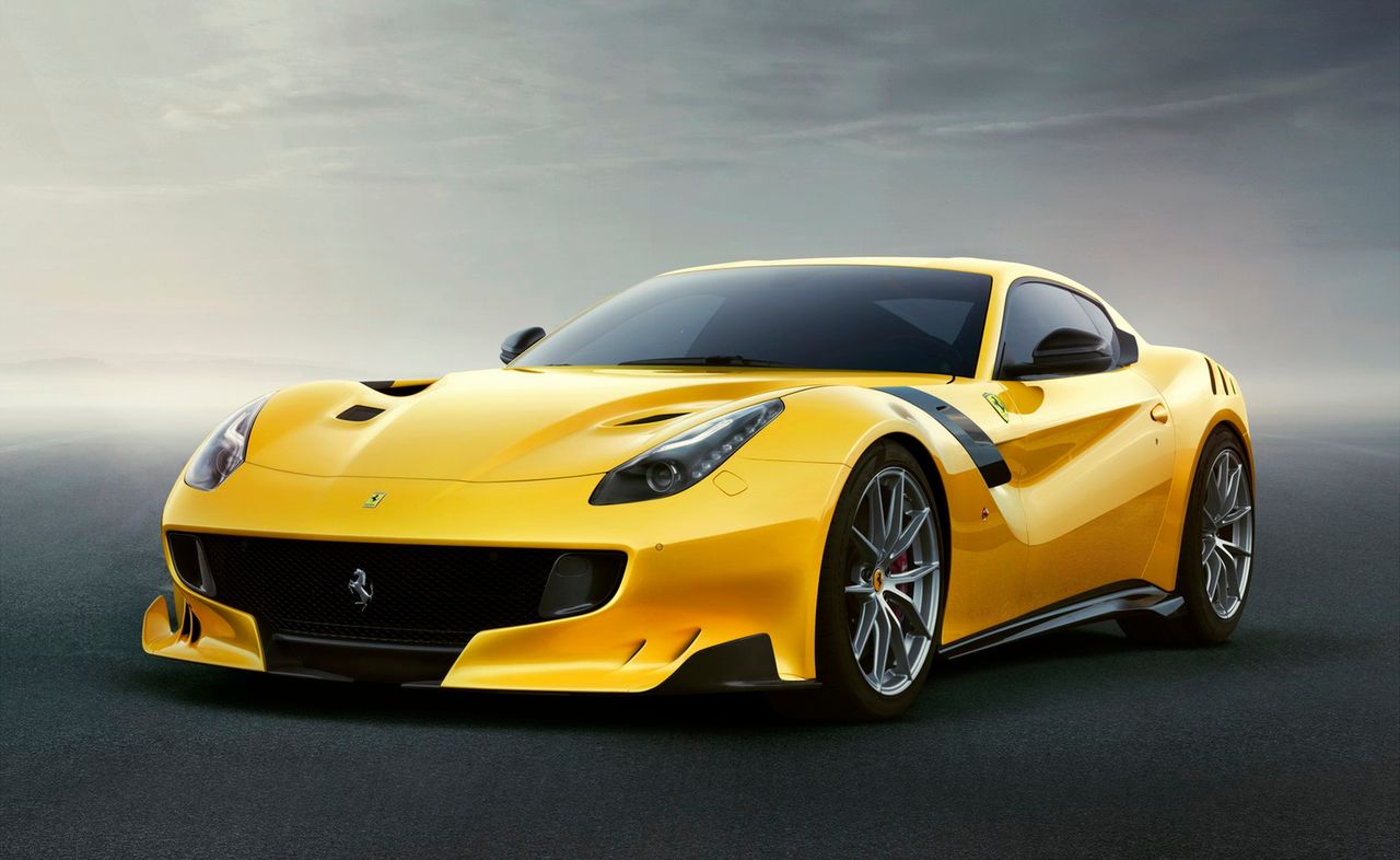 Ferrari F12tdf (2015) - supergranturismo z Maranello wreszcie przedstawione [aktualizacja]