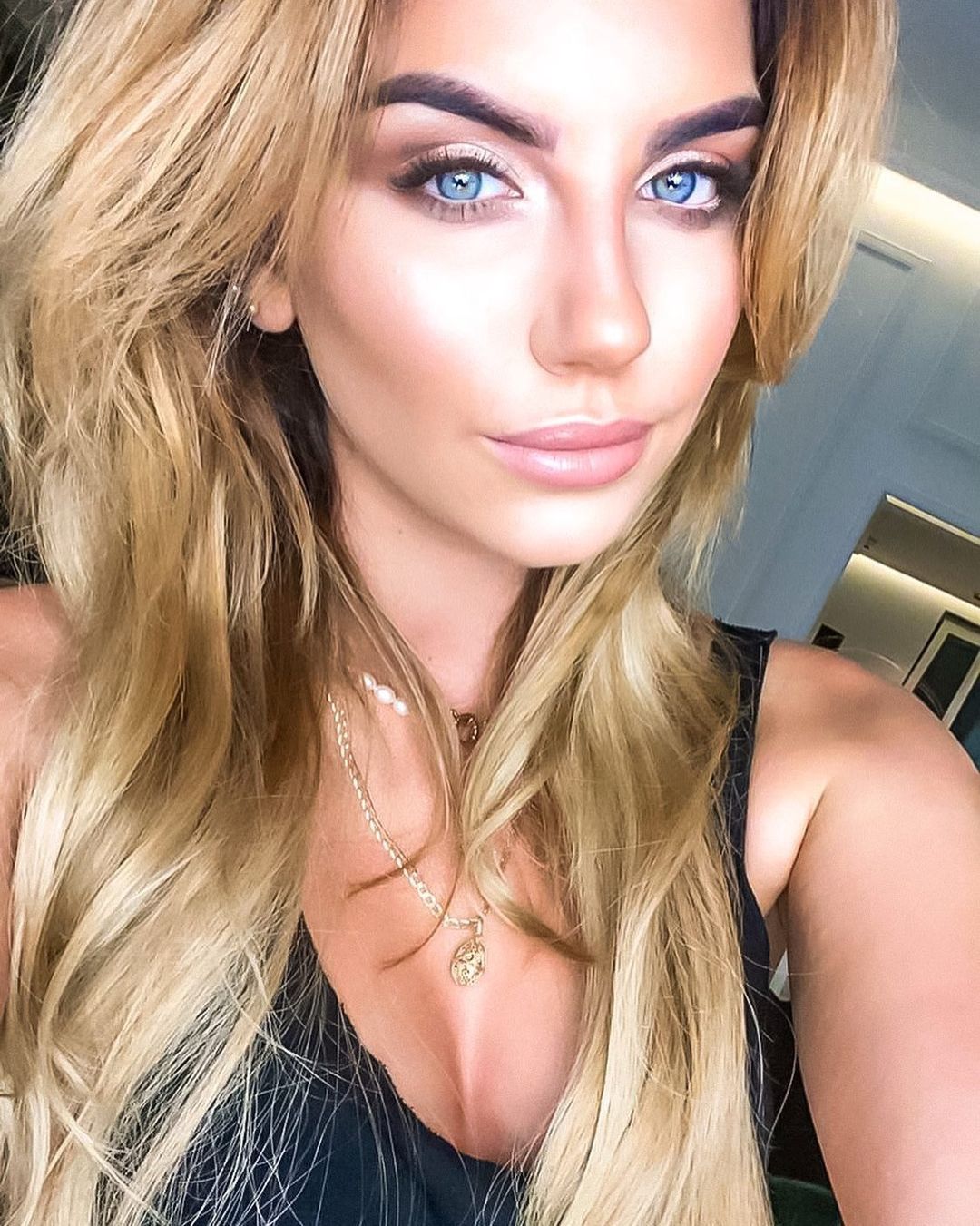 Sonia z "Hotelu Paradise" odsłoniła biust
