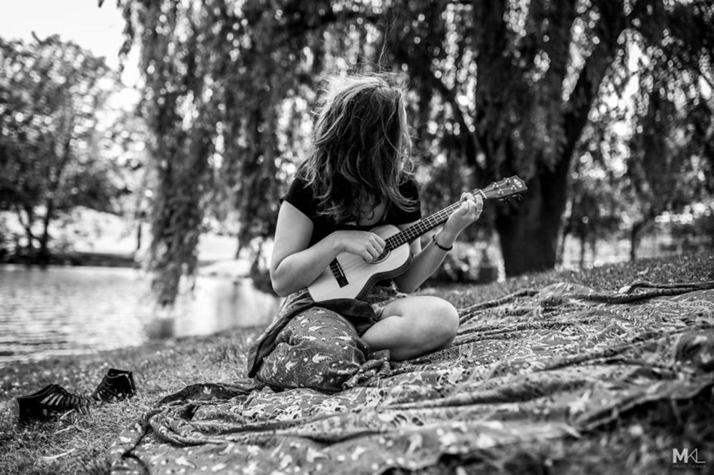 Jego dziewczyna wciąż nie pozwala mu się fotografować 9