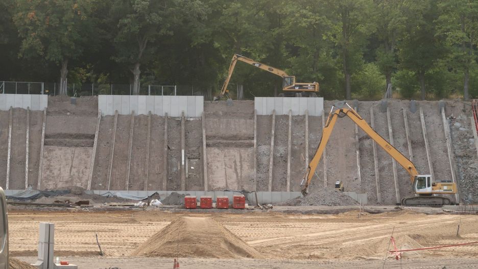 Wzmacnianie skarp na ukończeniu - Stadion na Nowym Mieście w Wałbrzychu - sierpień 2025