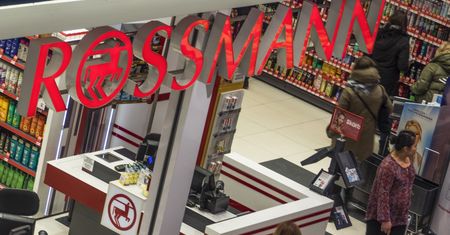 Popularny podkład do twarzy za 35,99 zł w Rossmannie. Ostatnie godziny promocji