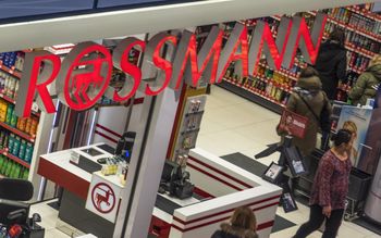 Popularny podkład do twarzy za 35,99 zł w Rossmannie. Ostatnie godziny promocji