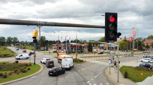 Gorzów: 500 zł za zignorowanie czerwonego. Fotoradar już łapie kierowców
