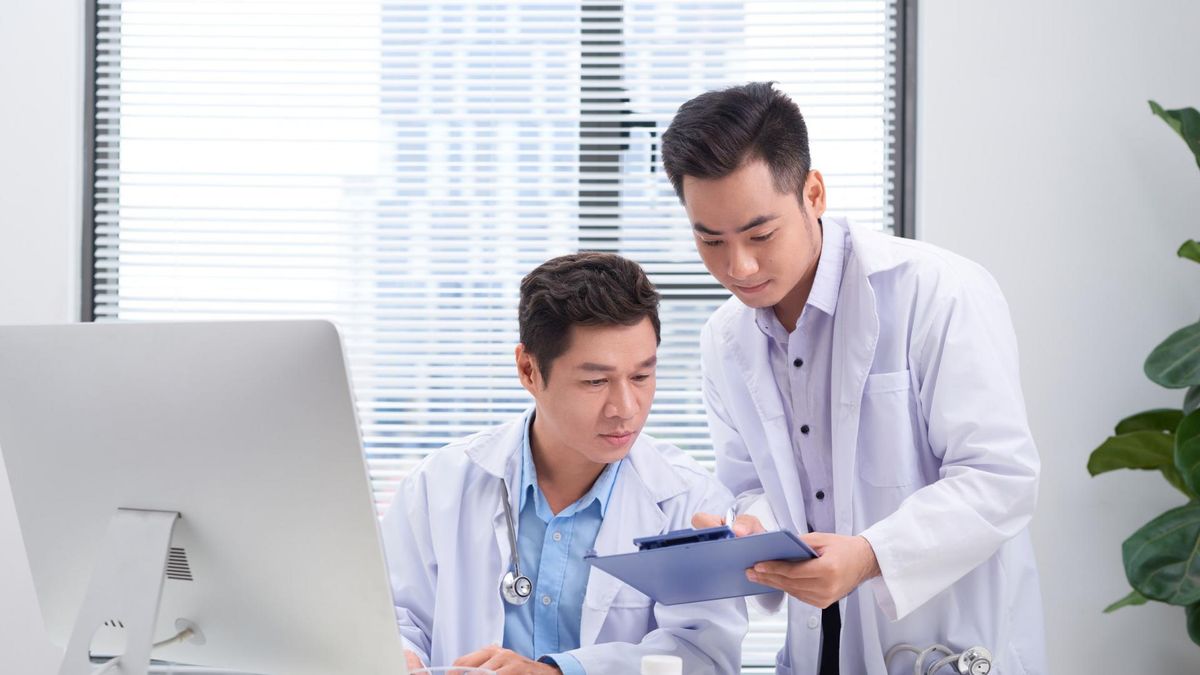 Mastocytoza to rzadka choroba, wywoływana przez mutację genową.