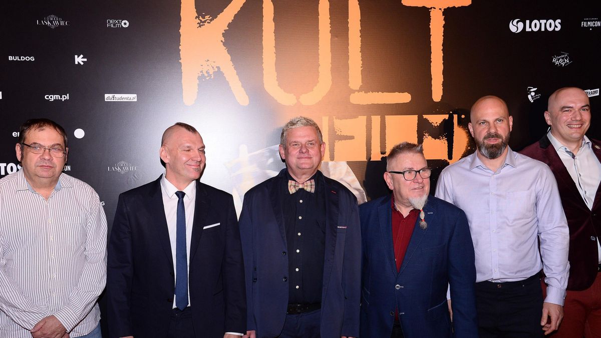 Janusz Grudziński żegna się z "Kultem" (na zdjęciu pierwszy z lewej)