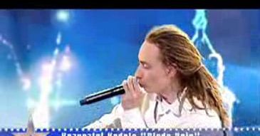 Blady Kris z "Mam talent" jeździ po gimnazjach. ZA 2 TYSIĄCE