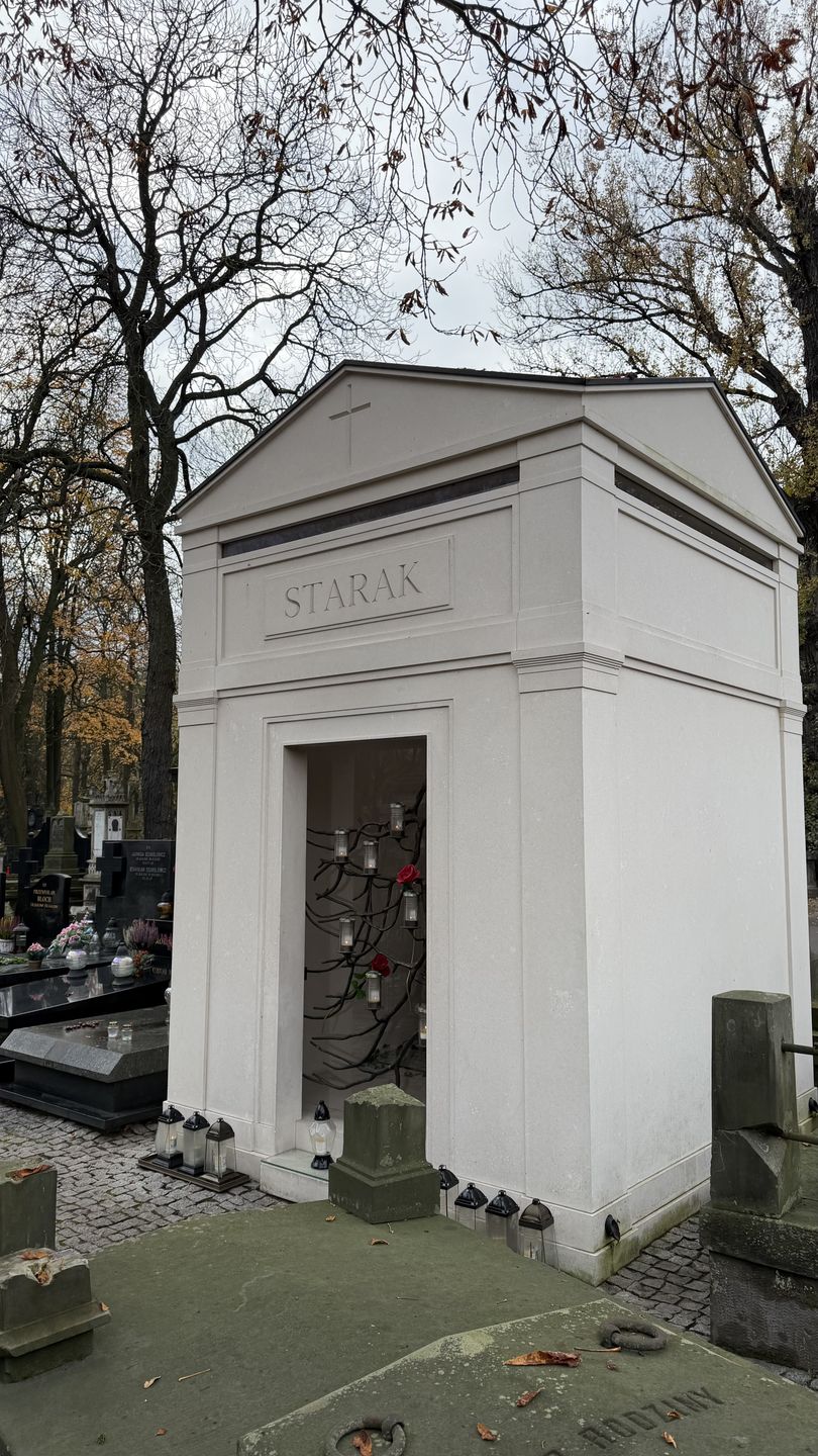 Grób Piotra Woźniaka-Staraka