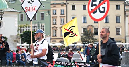 Mrągowo. Nietypowe intencje mszalne ws. technologii 5G