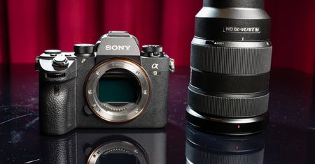 Sony A9 - pierwsze wrażenia po premierze. Czy bezlusterkowiec dorówna profesjonalnym lustrzankom?