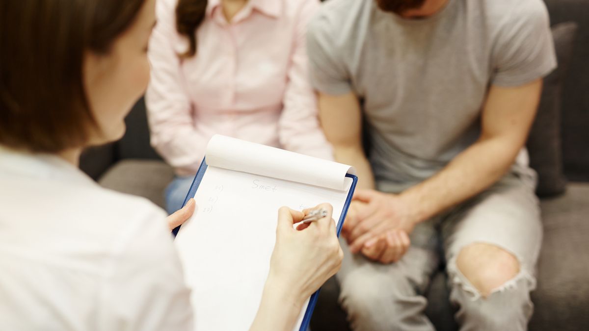 Seksuolog to specjalista z dziedziny seksuologii i życia płciowego człowieka.