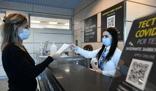 Paszporty covidowe w Polsce? Warszawa miała dołączyć do testów certyfikatów