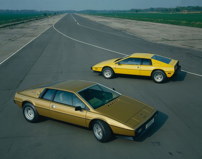 Lotus Esprit S2