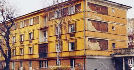 Połowa Polaków mieszka w lokum z PRL-u