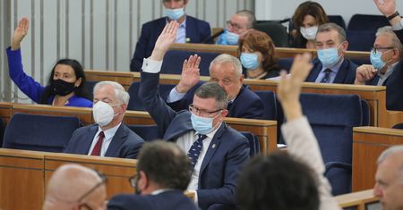 Co dalej z "lex TVN"? PiS wciąż może przegrać