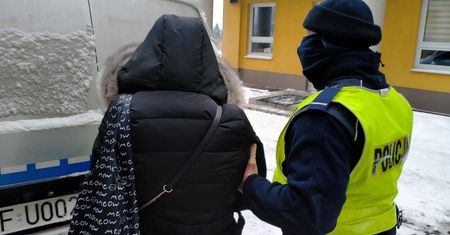 Oszuści wyłudzali sprzęt elektroniczny. Zarobili ponad 150 tysięcy złotych