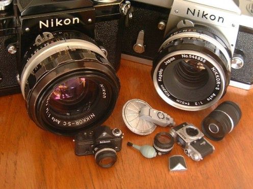 Miniaturowe Nikony do kolekcjonowania