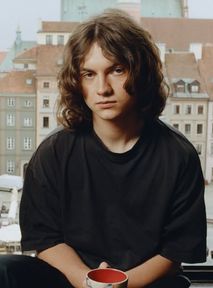 Kosma Król: "Całe życie underground, całe życie nisza". Raper o muzyce, trendach i festiwalach [WYWIAD]