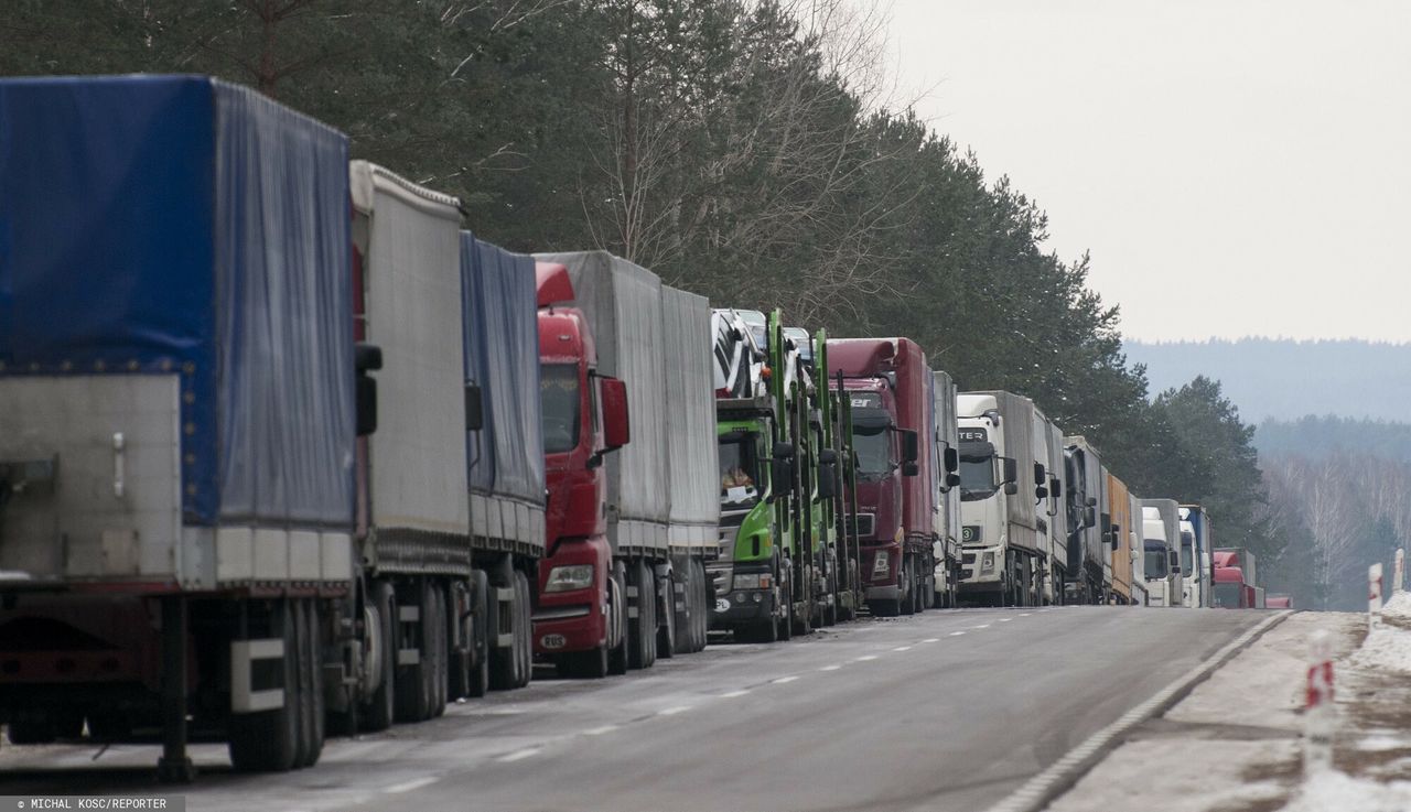 Polskie ciężarówki utknęły na Białorusi. "Sytuacja staje się coraz poważniejsza"