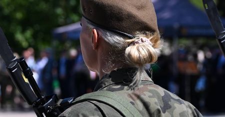 Wezwali ją na komisję wojskową. Była zniesmaczona zachowaniem lekarza