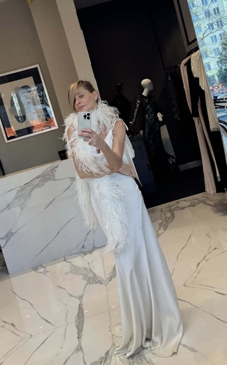Aneta Kręglicka w bieli
