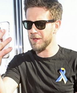 Antek Królikowski przyszedł z prezentem. Nie wiedział, że jego eks i syn wyjechali