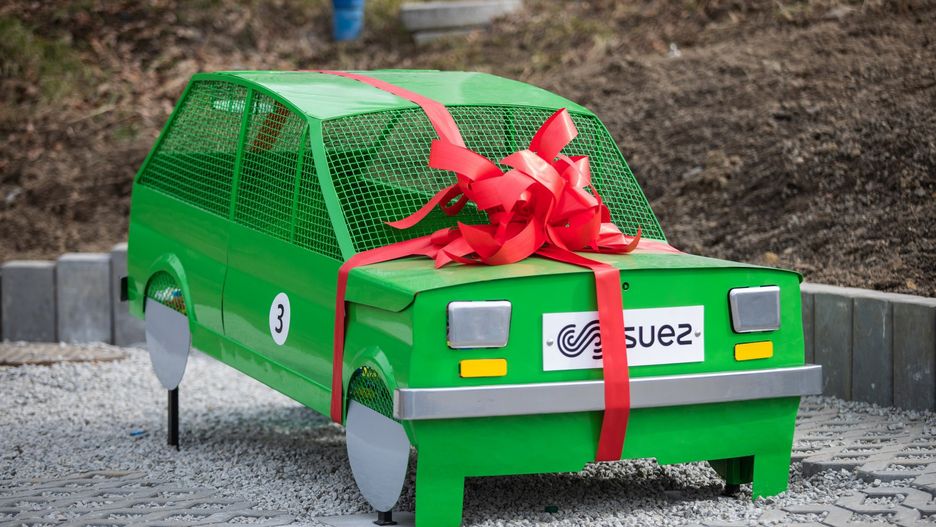 Bielsko-Biała. Trzeci maluch, czyli pojemnik na nakrętki, z pięciu znalazł miejsce w Straconce.