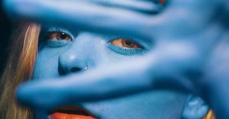 Pamiętacie Eiffel 65? Ta fotografka również kocha "niebieskie ludziki"