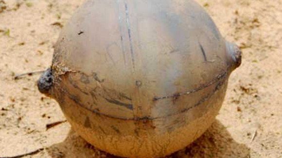 Zagadkowa kula spadła w Namibii. Świąteczny prezent od kosmitów? 1