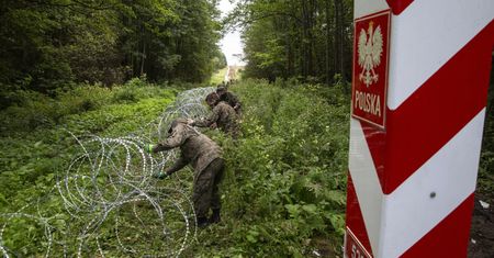 KE o sytuacji na granicy z Białorusią. "Nie możemy tego zaakceptować"