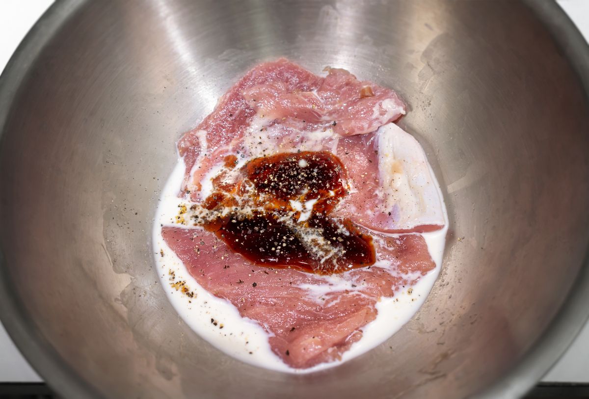 Czy warto moczyć mięso w mleku?