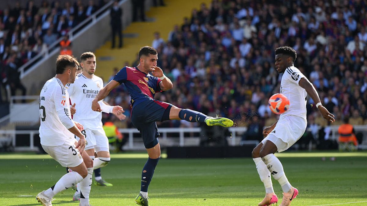 Getty Images / David Ramos / kontrowersja w meczu FC Barcelona - Real Madryt