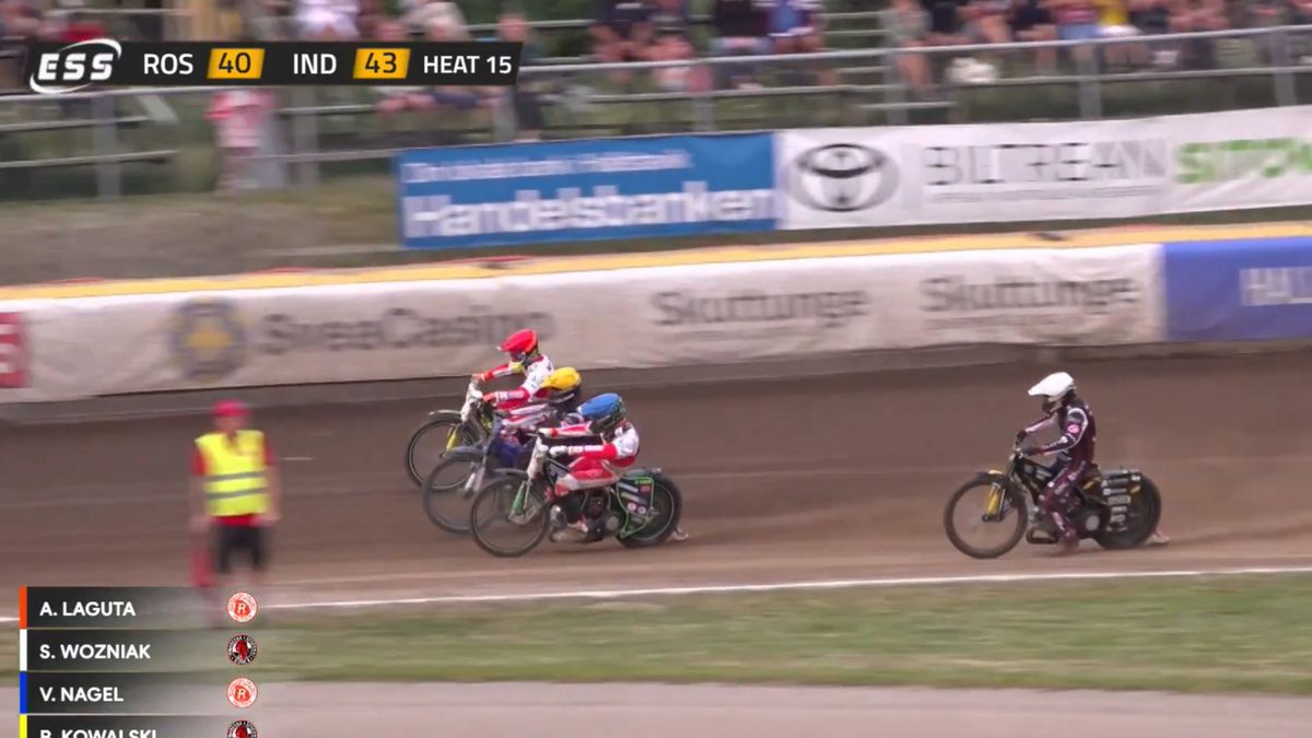 Twitter / ELEVEN SPORTS PL / Na zdjęciu: kadr z meczu Rospiggarna vs. Indianerna