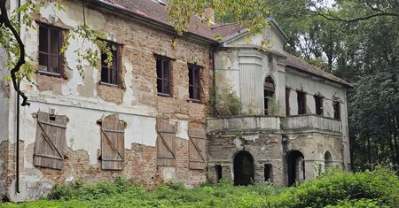 Rewitalizacja Pałacu Bromirskich w Staroźrebach i dworu w Nowej Górze! Umowy podpisane!