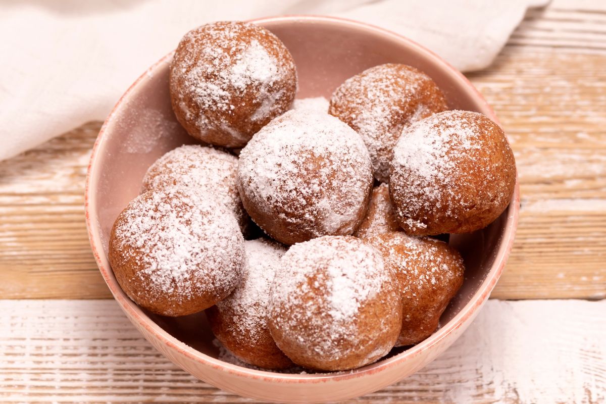 Pączki w różnych częściach polski nie zawsze wyglądają tak samo 