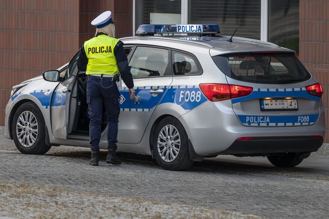 Nietrzeźwy i bez uprawnień. Ostrowczanin miał 1,5 promila w organizmie